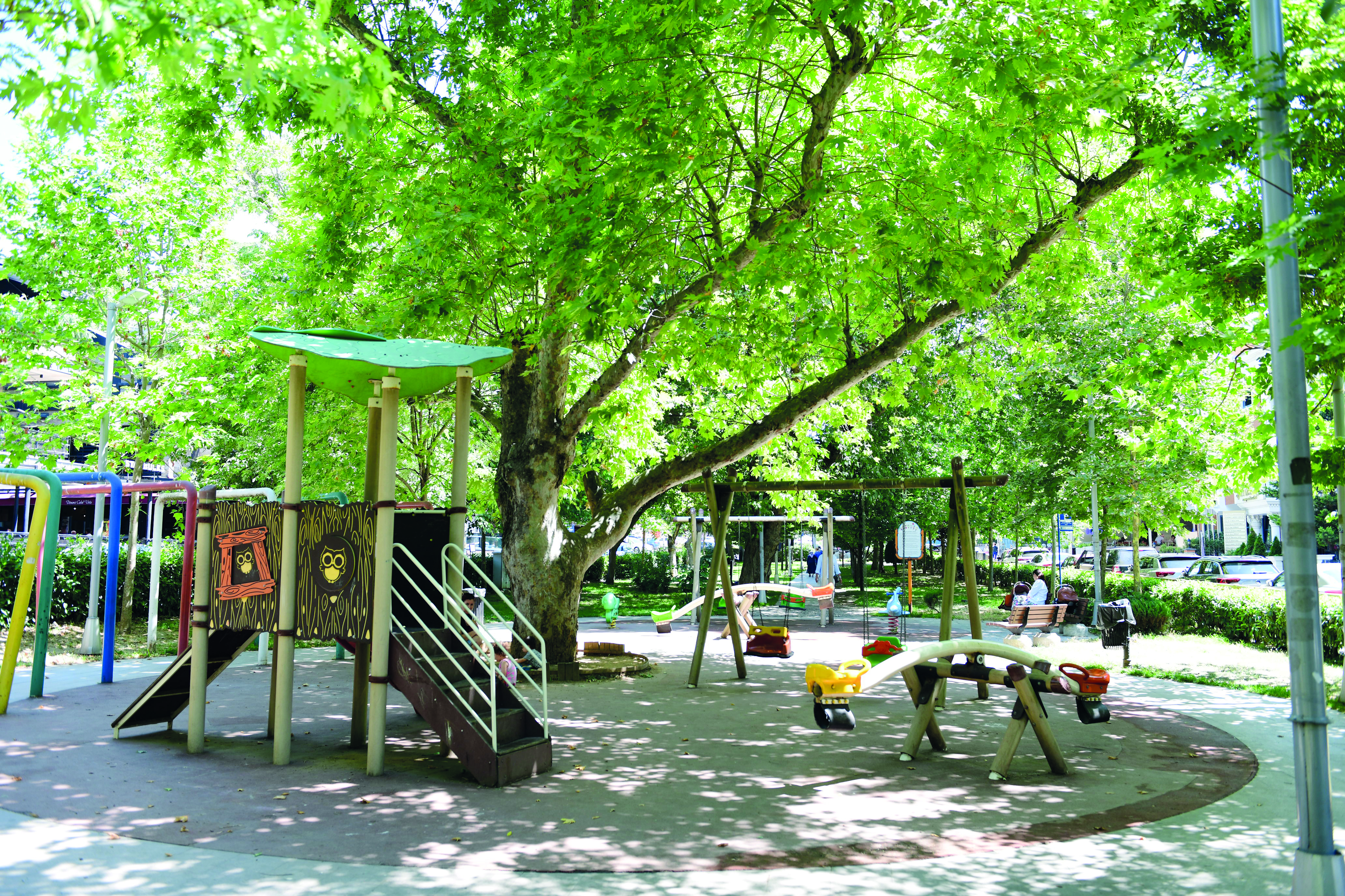 Kadıköy'ün parkları yenileniyor 